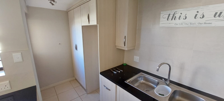 5 Bedroom Property for Sale in Ferreira Town Eastern Cape